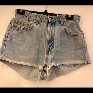Denim levi’s shorts